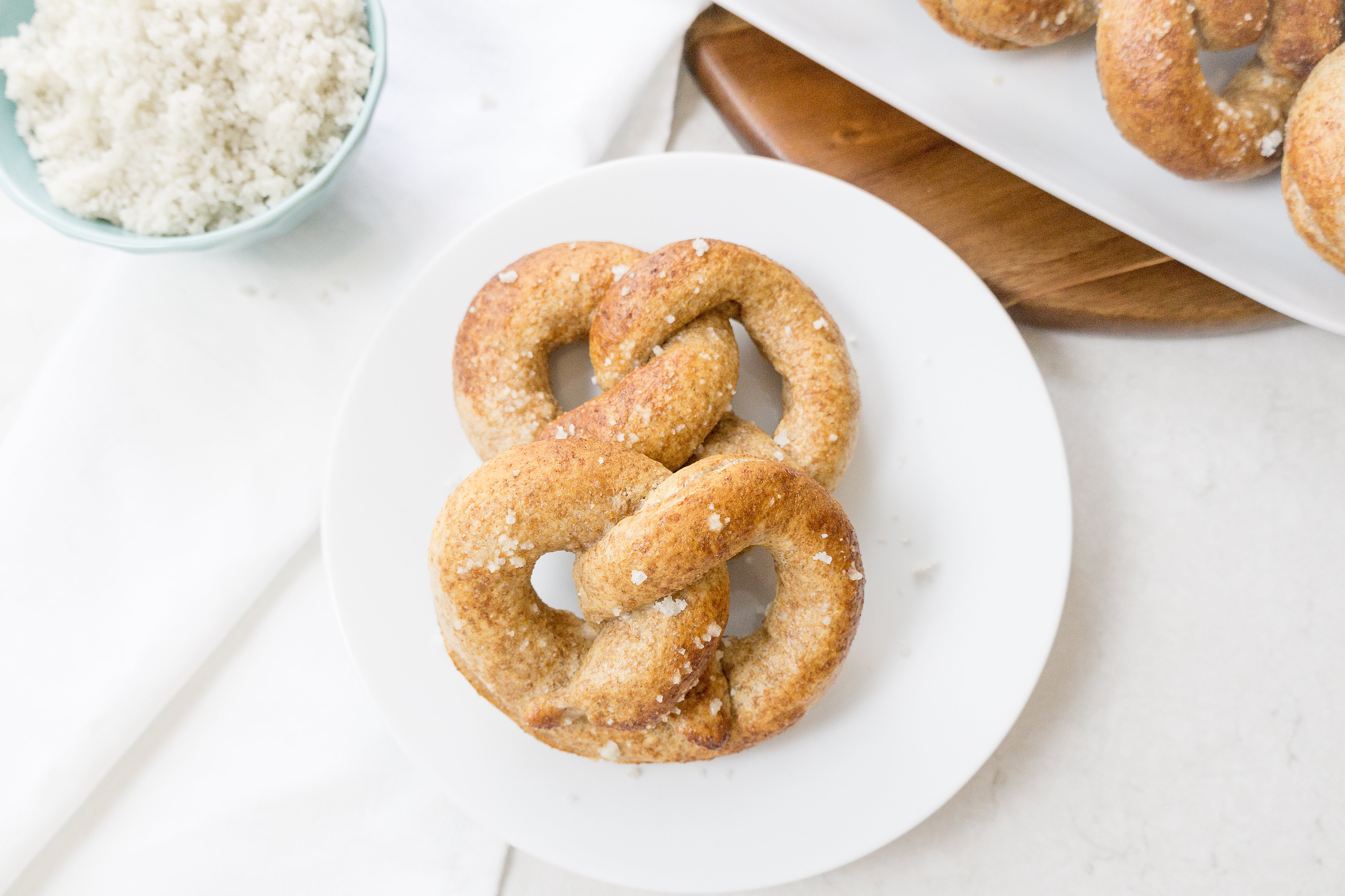 Pumpkin Pretzel Bites With Vanilla Dipping Glaze (Video