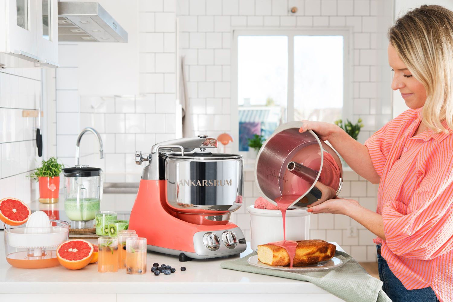 Upgrade Your Kitchen Gear with the Ankarsrum Assistent Original Stand Mixer